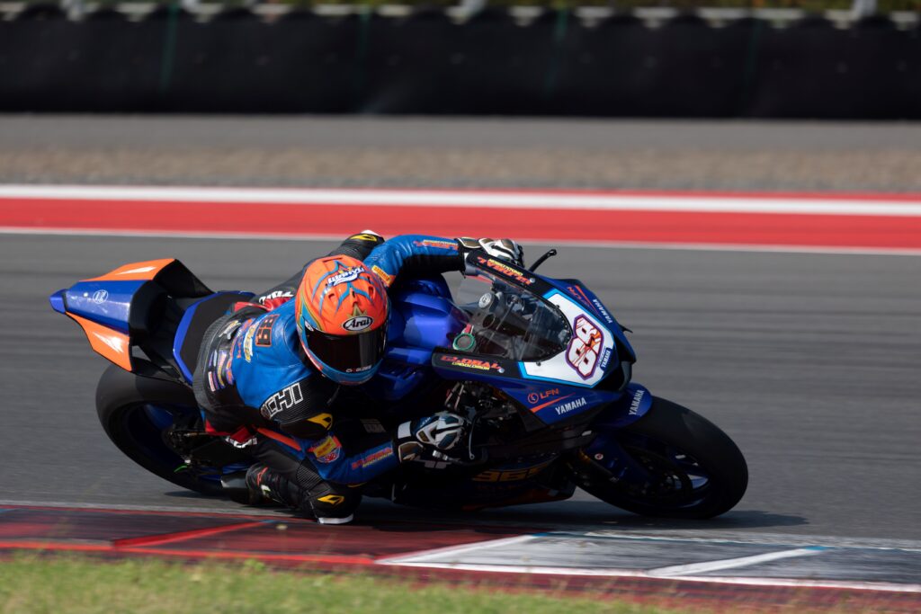 Aksi Wahyu Nugroho di Seri 2 Mandalika Racing Series 2025