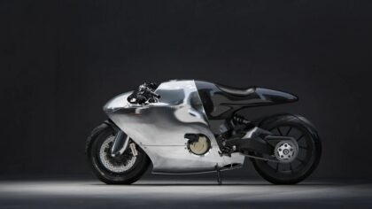 Motor Ducati Monster 821 Custom Karya Bandit9, Mengubah Batasan Desain