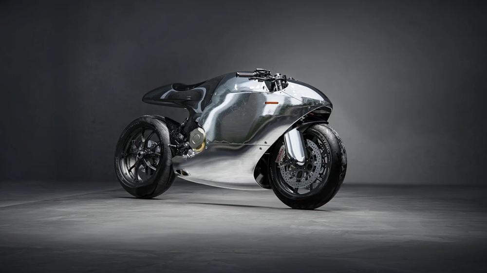 Motor Ducati Monster 821 Custom Karya Bandit9, Mengubah Batasan Desain