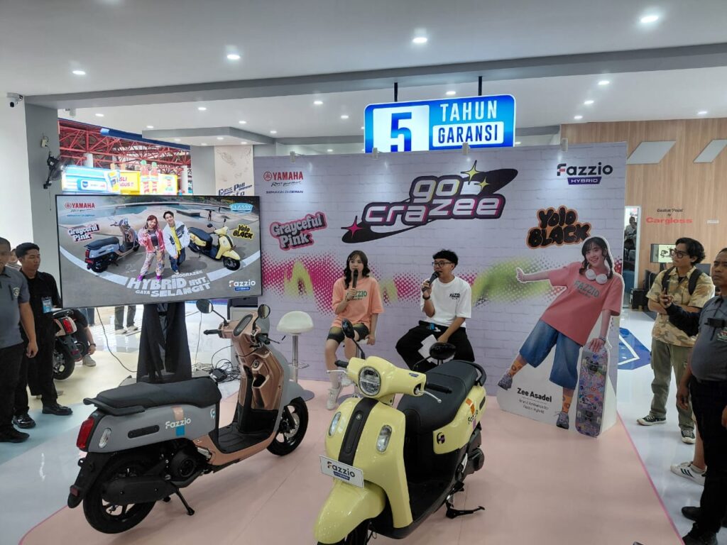 Zee Asadel Hadir dalam Acara Peluncuran Pilihan Warna Fazzio Hybrid 2025 Terbaru