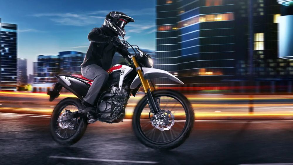 Resmi Meluncur New CRF150L di GIIAS 2025 dengan Penyegaran Warna Barunya
