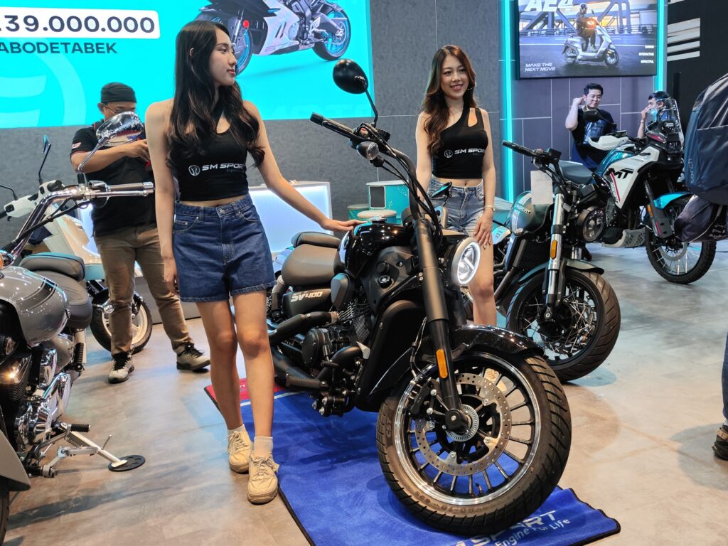 PT Mforce Indonesia Meluncurkan 3 Motor Baru di Jakarta Fair 2025, Tampilan Keren dan Harga Murah Brosis! 4 PT Mforce Indonesia Meluncurkan 3 Motor Baru di Jakarta Fair 2025