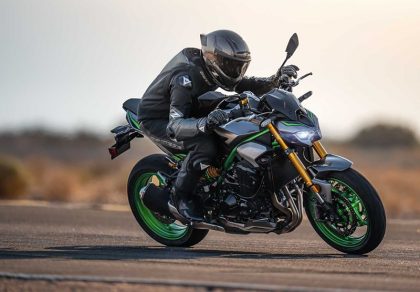 Kawasaki Z900 2026 Pamerkan Warna Baru Golden Frame, Terlihat Makin Agresif