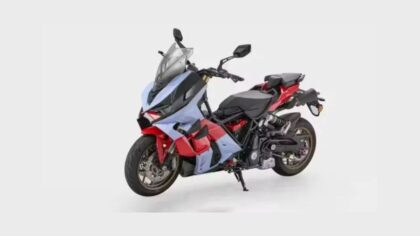 QJ Motor QJ700-8K, Skuter Balap 700cc Baru