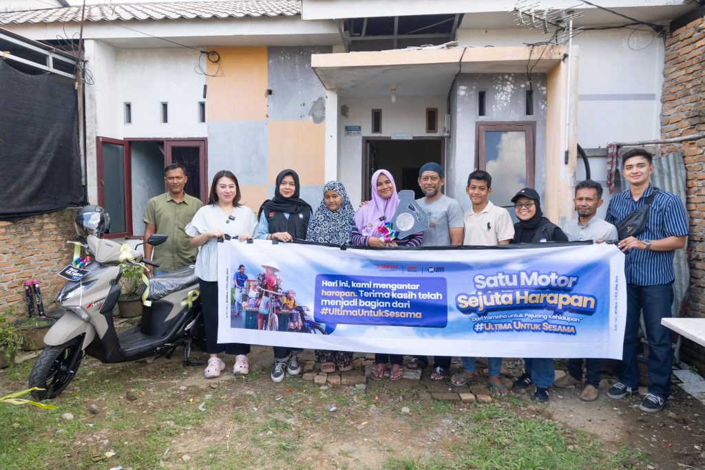 GEAR ULTIMA Untuk Sesama Beri Kebahagiaan Ibu Tangguh dengan 1 Unit Yamaha GEAR ULTIMA 125