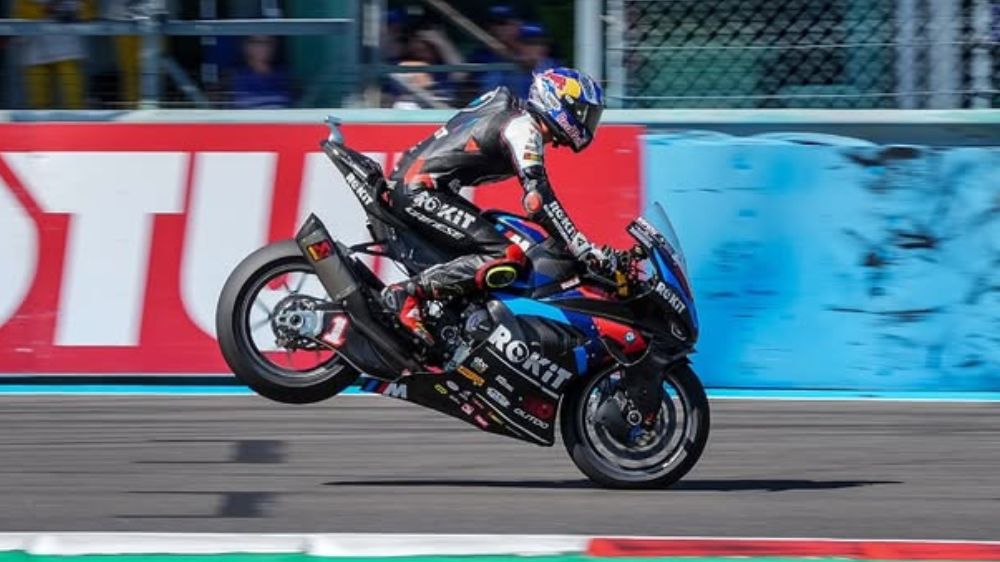 Hasil Race 1 WorldSBK Prancis 2025 Toprak Razgatlioglu Dominasi Balapan