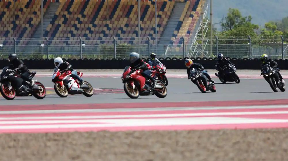 Honda Track Day Satukan Komunitas di Sirkuit Mandalika dalam Perayaan HUT RI Ke-80