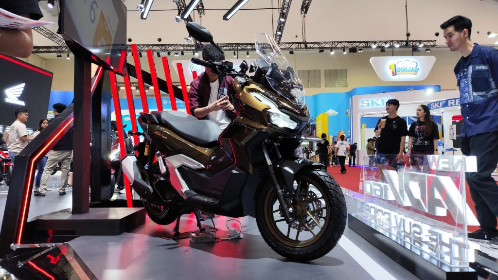 New Honda ADV160 di IMOS 2025 Tampil Beda dan Menarik Perhatian