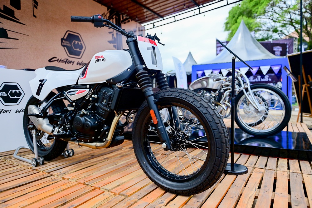 Royal Enfield Hadir di Custom War 2025 Meluncurkan Motor Kustom Groove FT 450