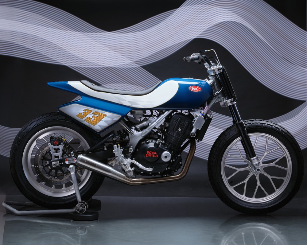 Royal Enfield Hadir di Custom War 2025 Meluncurkan Motor Kustom Groove FT 450
