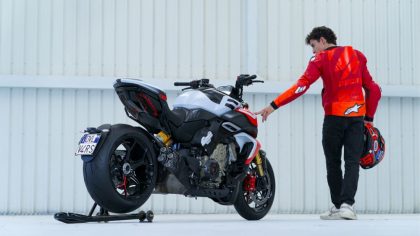 Ducati Diavel V4 RS Resmi Meluncur, Hadirkan Performa MotoGP dalam Balutan Cruiser