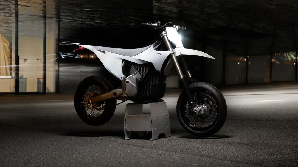 Motor Listrik Stark Varg SM Resmi Meluncur dengan Bobot Sangat Ringan