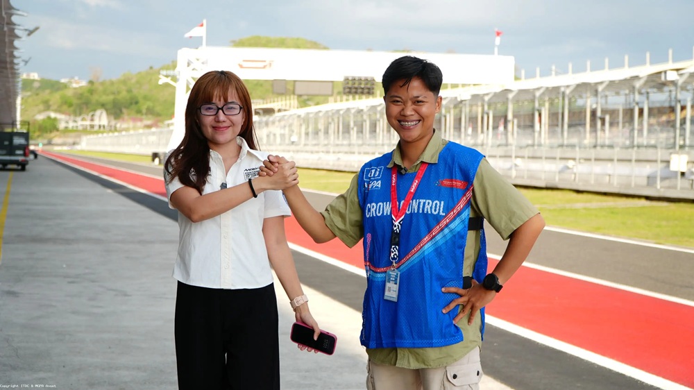 Relawan MotoGP Mandalika 2025 Jadi Wajah Keramahan Indonesia di Mata Dunia