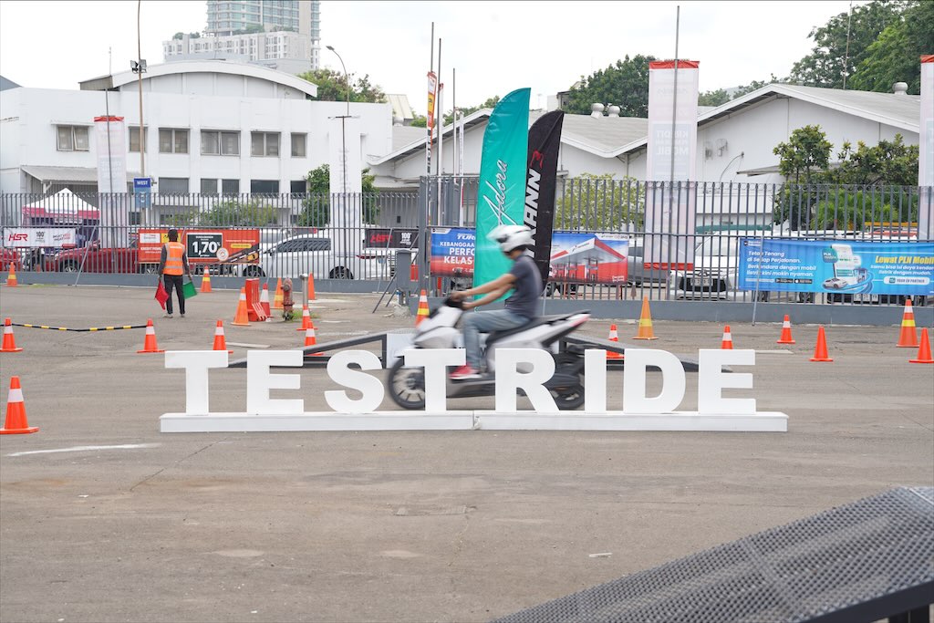 Ingin Beli Motor Baru? Cek Dulu Performanya di Area Test Ride IIMS 2026