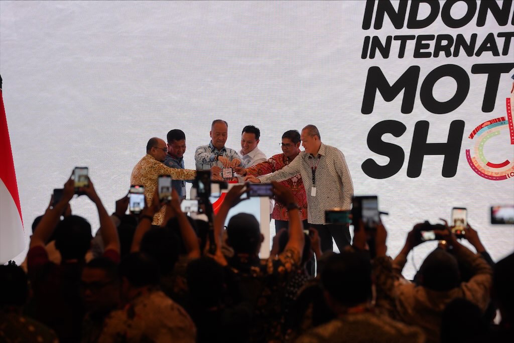 Opening Ceremony IIMS 2026 Dilakukan Meriah, Mengawali Optimisme Industri Otomotif